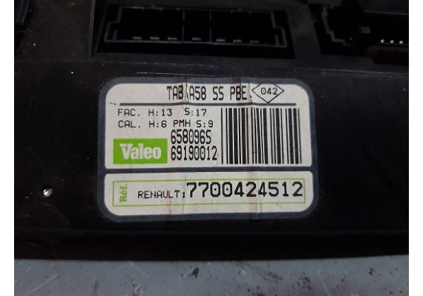 Блок управління клімат-контроля, Renault Safrane, 7700424512